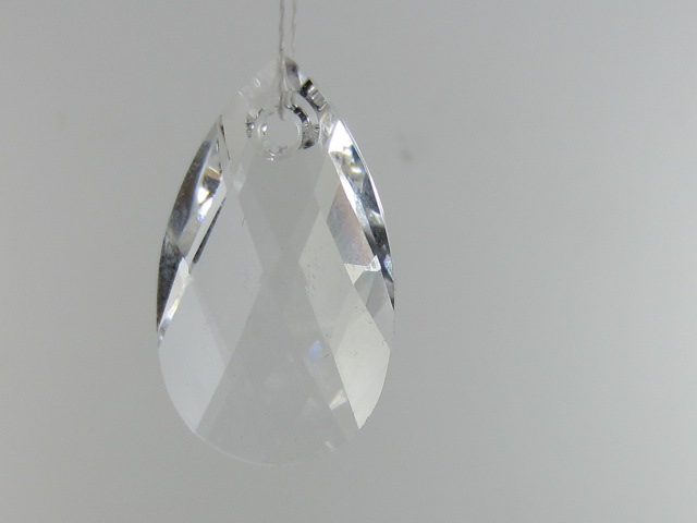 1pc. 28mm PENDANT PEAR CRYSTAL European Rhinestones